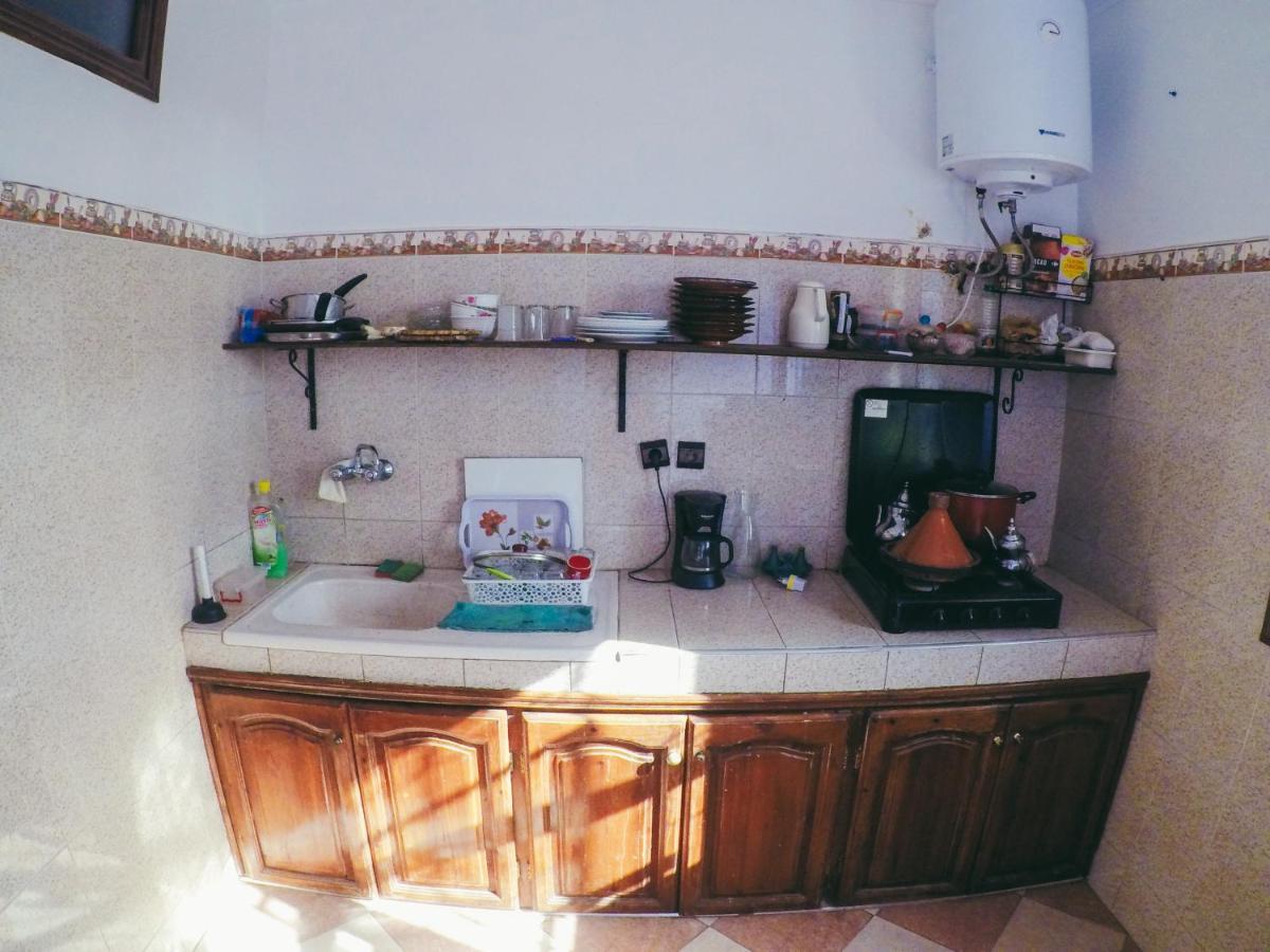 Tamraght White Hostel Bagian luar foto