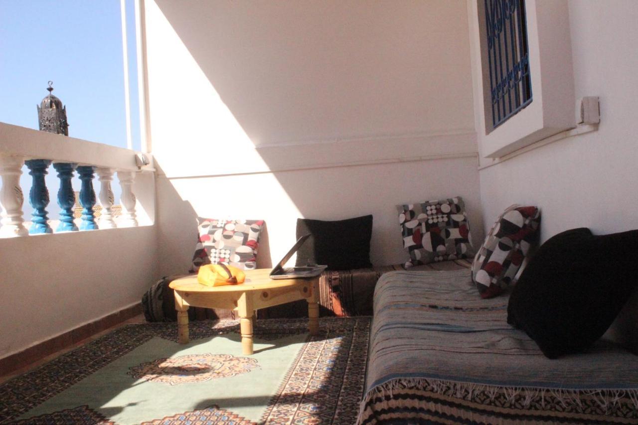 Tamraght White Hostel Bagian luar foto